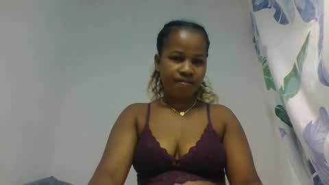 Snapshot of mbotyelizia chatting on 03.19.26 mbotyelizia online show from 03.19.26