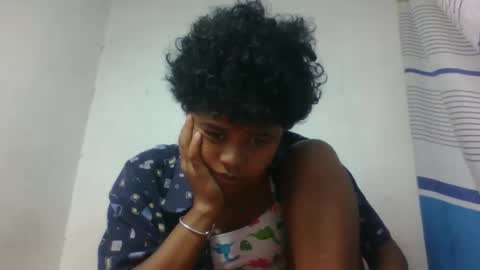 Snapshot of mbotyelizia chatting on 05.11.26 mbotyelizia online show from 05.11.26