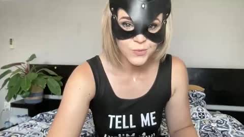 Snapshot of mc_bunny chatting on 02.10.26 Kyla Wifey and Shaun online show from 02.10.26