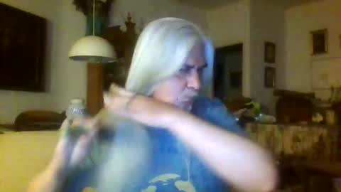 Manu online show from 04.04.26