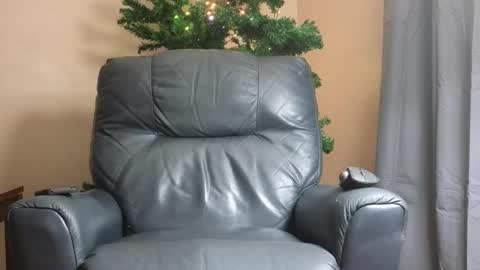 Snapshot of mckhero chatting on 11.19.25 Sean online show from 11.19.25