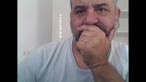 Snapshot of mcp7 chatting on 10.13.25 mcp7 online show from 10.13.25
