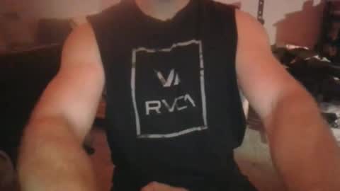 Snapshot of md3211 chatting on 10.25.25 md3211 online show from 10.25.25