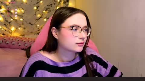 Snapshot of me_hanna chatting on 01.15.25 Hanna online show from 01.15.25