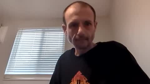 Snapshot of meanfinger chatting on 02.19.26 Jizzy online show from 02.19.26