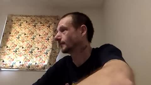 Snapshot of meanfinger chatting on 03.16.26 Jizzy online show from 03.16.26
