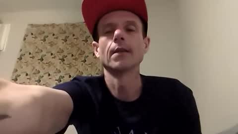 Snapshot of meanfinger chatting on 03.20.26 Jizzy online show from 03.20.26