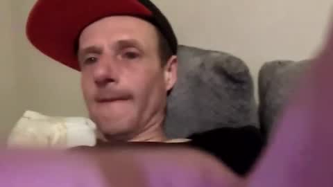 Snapshot of meanfinger chatting on 03.28.26 Jizzy online show from 03.28.26