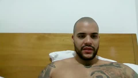 Snapshot of medellindrak chatting on 12.25.24 filippoae online show from 12.25.24