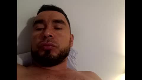 Snapshot of medina_chelo91 chatting on 10.19.25 medina_chelo91 online show from 10.19.25