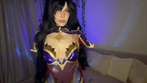 Nicole online show from 05.11.26