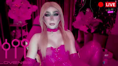 THE QUEEN ALPHA   Queen Medusa Prey online show from 04.21.26