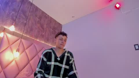 M E G A N online show from 07.12.26