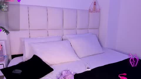 megan_brunette2 online show from 07.23.26