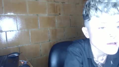 Megan and sophi online show from 04.24.26