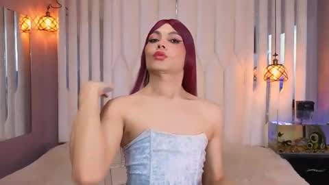 megan do santos online show from 07.18.26