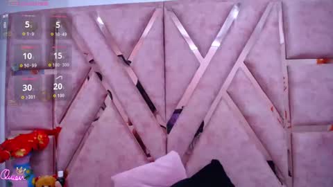 megan_latinn online show from 04.28.26