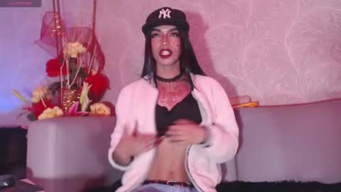 megan_queen12 online show from 06.17.26