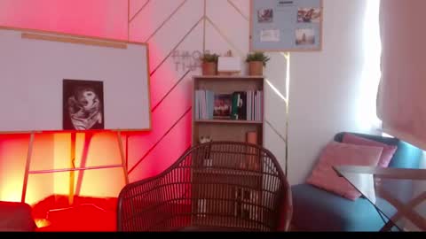 Snapshot of megan_saint chatting on 03.05.26 megan_saint online show from 03.05.26