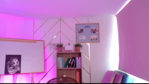 Snapshot of megan_saint chatting on 03.12.26 megan_saint online show from 03.12.26