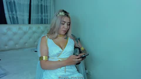 Snapshot of megan_sexrose chatting on 11.01.25 Megan rose online show from 11.01.25