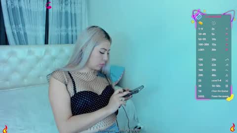 Snapshot of megan_sexrose chatting on 11.10.25 Megan rose online show from 11.10.25