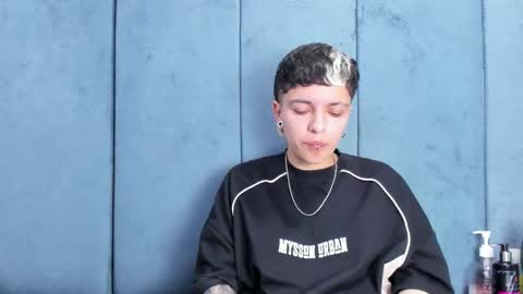 megan_thompsonn_ online show from 06.07.26