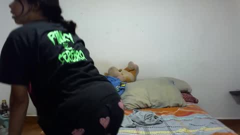 Snapshot of meganandmax1 chatting on 02.14.26 meganandmax1 online show from 02.14.26