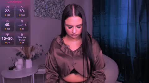 Snapshot of meganberrybb chatting on 10.24.25 Meganberry online show from 10.24.25