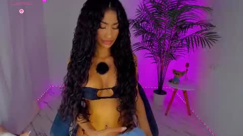 megancarlott_ online show from 07.13.26