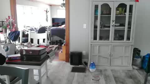 Snapshot of meganfitzy chatting on 03.03.25 GlamTransGoddess online show from 03.03.25