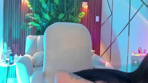 Snapshot of meganfox9 chatting on 05.26.26 Megan Nice to meet you online show from 05.26.26