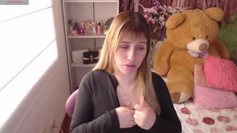 Snapshot of meganlk chatting on 04.22.26 MEGAN online show from 04.22.26