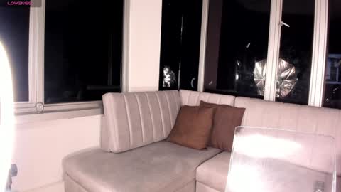 Snapshot of megann__sweet chatting on 01.20.25 Mara online show from 01.20.25