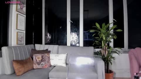 Snapshot of megann__sweet chatting on 02.09.25 Mara online show from 02.09.25