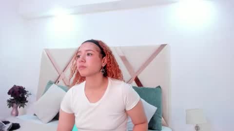 Snapshot of megannherrera chatting on 05.20.26 Megan online show from 05.20.26