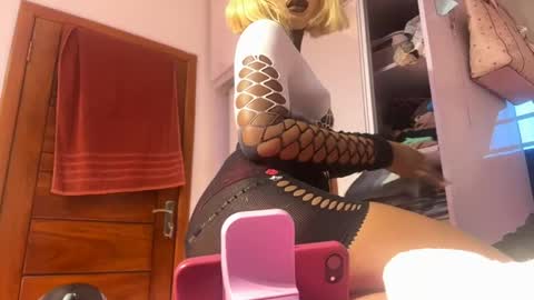 MEG online show from 05.11.26