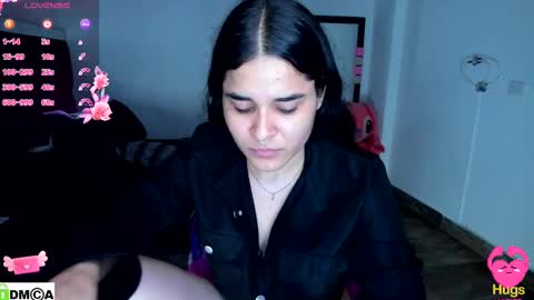 Megan Xue online show from 10.06.25