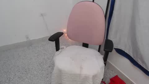Snapshot of megara_love chatting on 05.14.26 megara_love online show from 05.14.26
