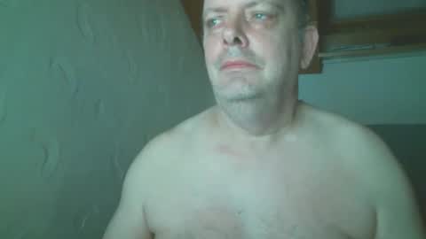 Snapshot of megatel chatting on 09.20.25 megatel online show from 09.20.25