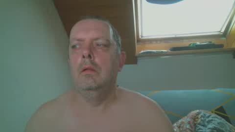 Snapshot of megatel chatting on 09.24.25 megatel online show from 09.24.25