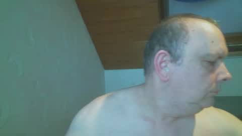 Snapshot of megatel chatting on 09.26.25 megatel online show from 09.26.25