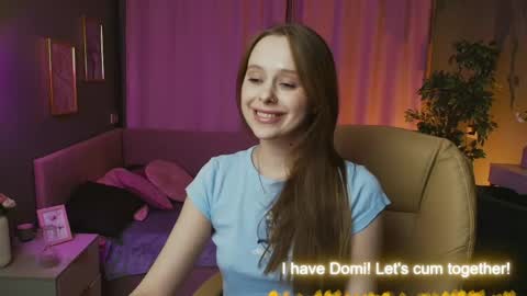 Snapshot of megg_ryan chatting on 05.11.26 megg_ryan online show from 05.11.26