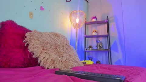 Snapshot of meggan_jade chatting on 01.19.25 Meggan online show from 01.19.25