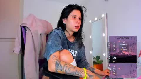 Juli online show from 07.17.26