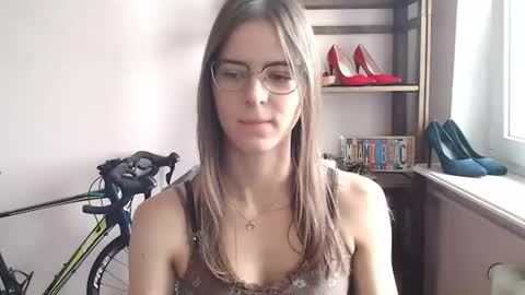 Snapshot of megi_erotic chatting on 06.13.26 Megi online show from 06.13.26