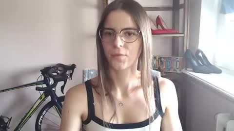 Snapshot of megi_erotic chatting on 06.25.26 Megi online show from 06.25.26