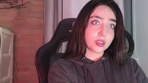 Snapshot of megumi_yang chatting on 01.19.25 Megumi online show from 01.19.25