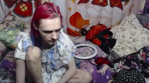 Snapshot of meidiandyuta chatting on 01.16.25 Yuta and Meidi online show from 01.16.25