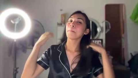 meiluxe online show from 04.13.26